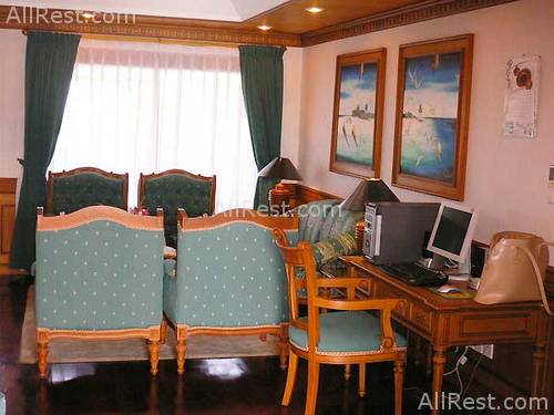 Sun Island Resort & Spa 8